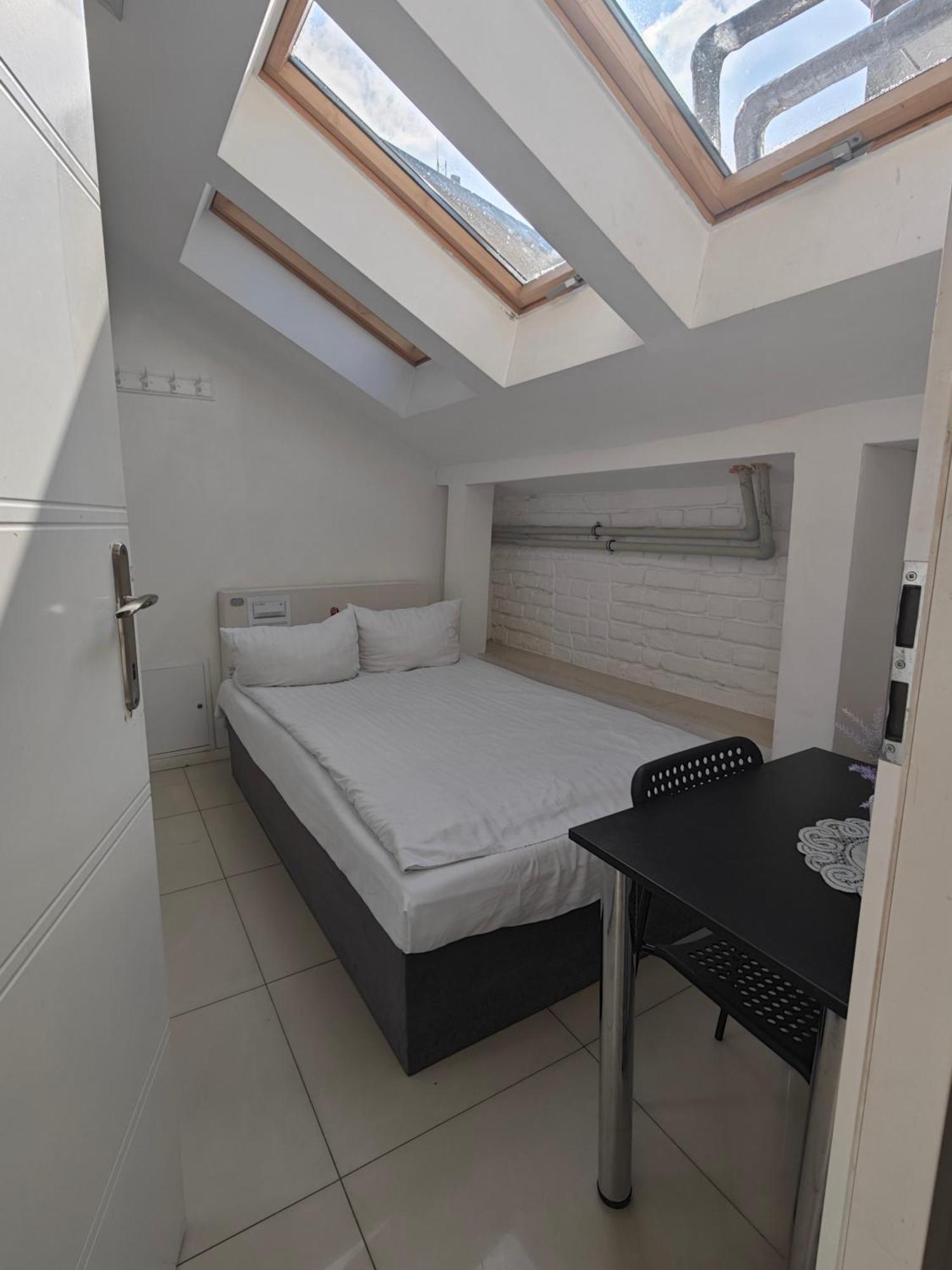 Apartamenty Wilcza - City Center Warschau Kamer foto
