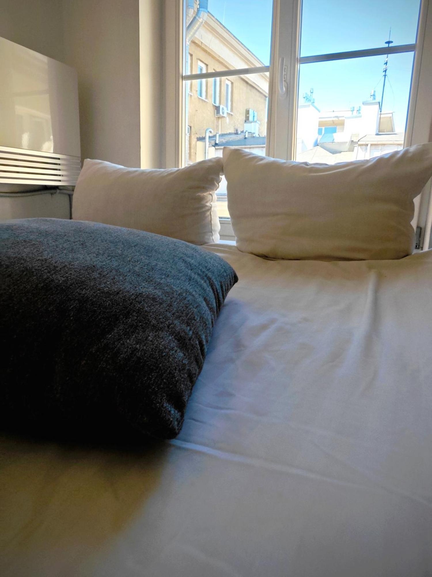 Apartamenty Wilcza - City Center Warschau Kamer foto