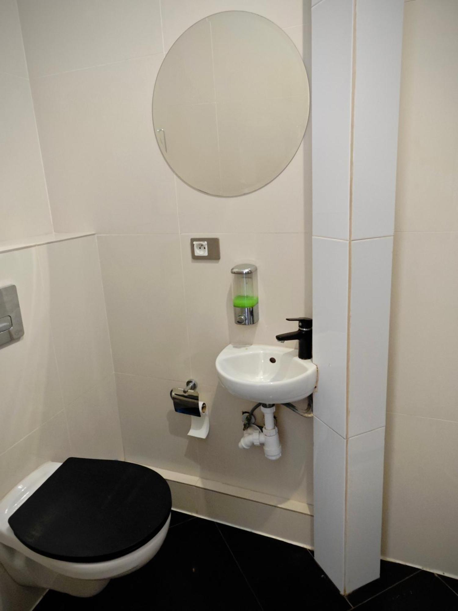 Apartamenty Wilcza - City Center Warschau Kamer foto