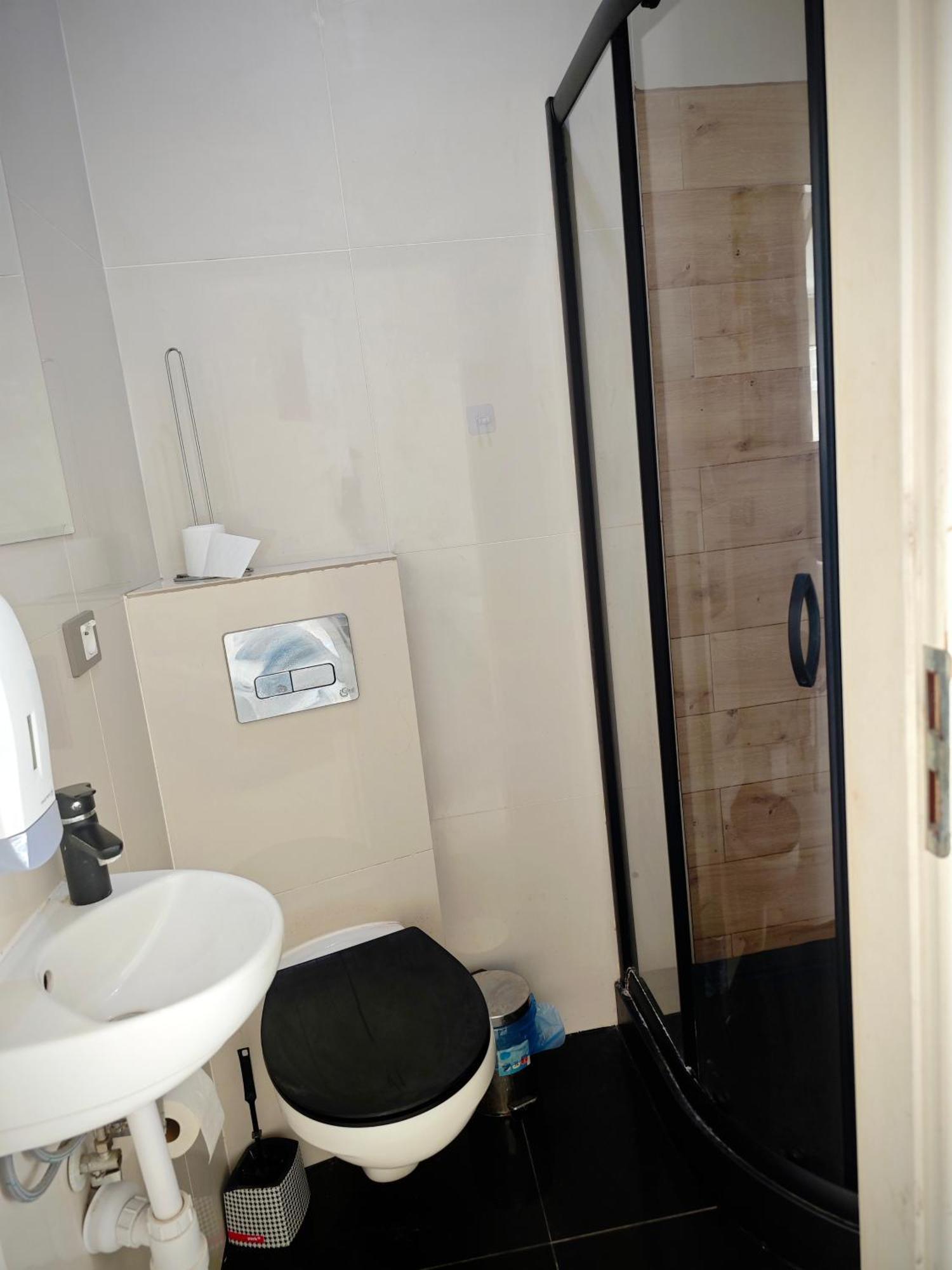 Apartamenty Wilcza - City Center Warschau Kamer foto